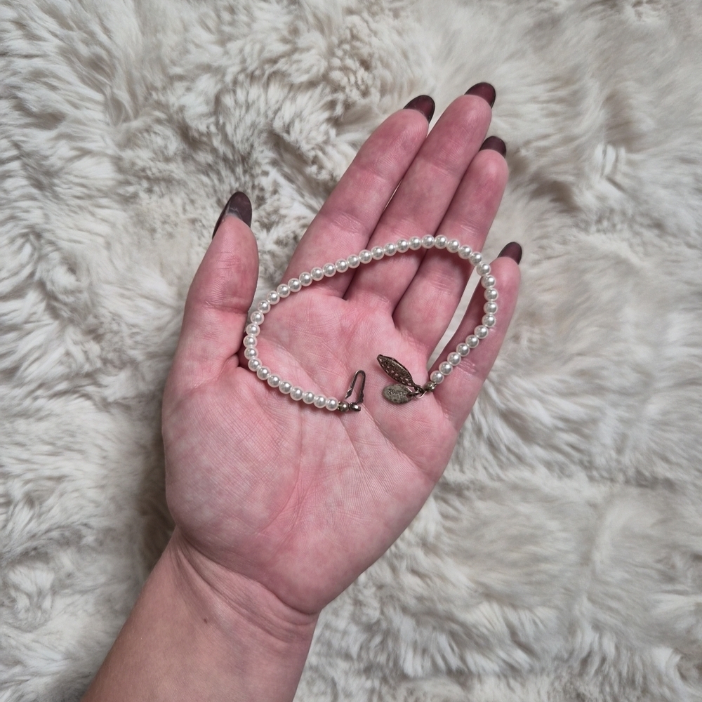 Claire's White Pearl Bracelet with Silver Clasp